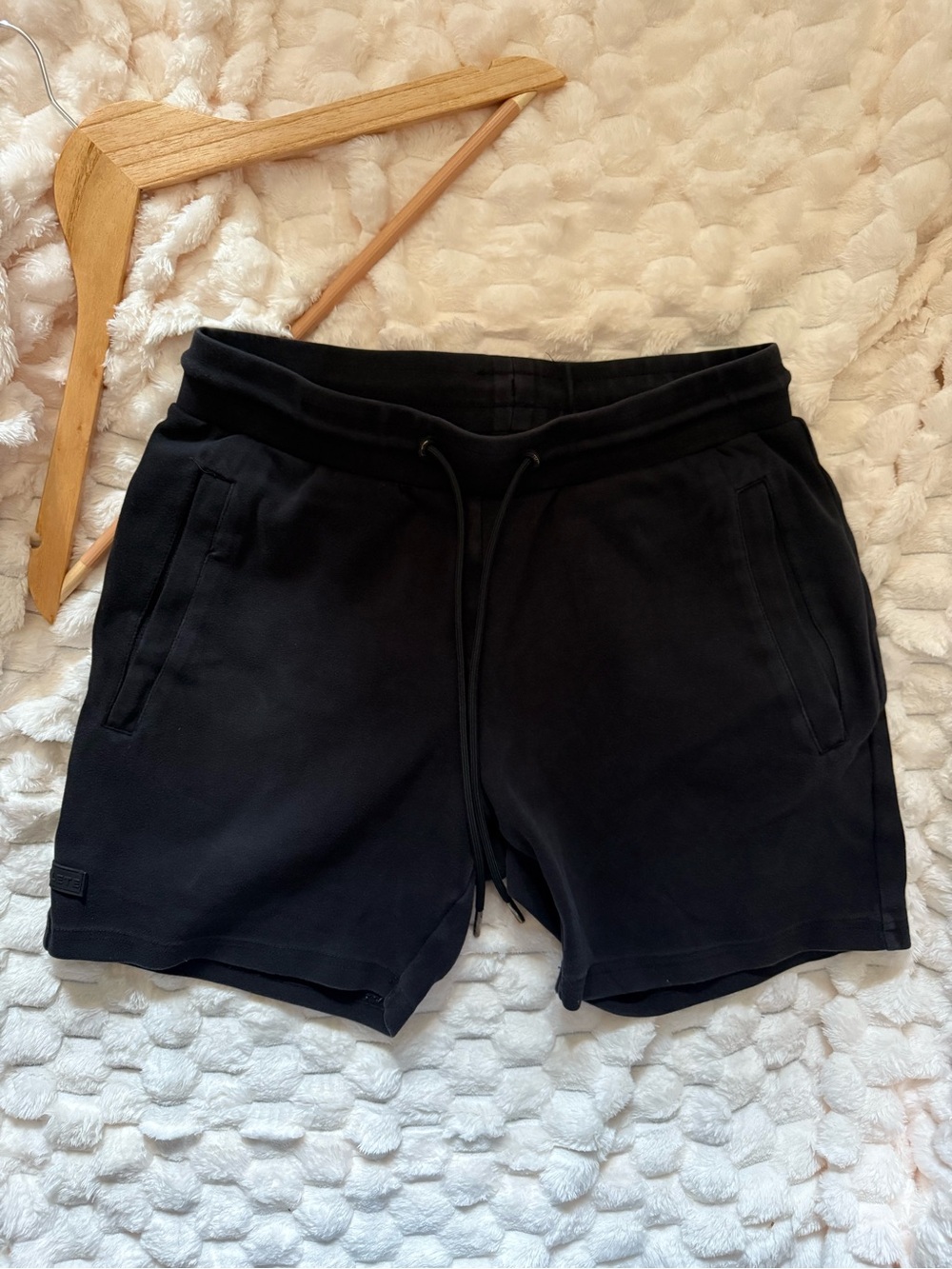 Alphalete Men's Black Athletic Drawstring Shorts